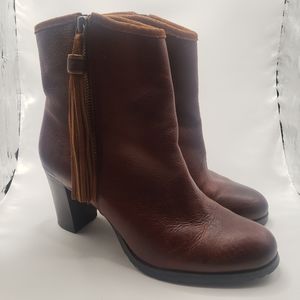9.5 B Lauren Ralph Lauren Leather Boots